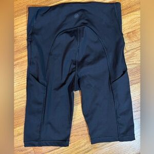 Athleta Ultimate Stash Short